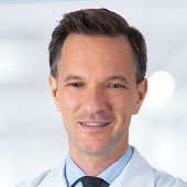 Dr. Rob van der Veen